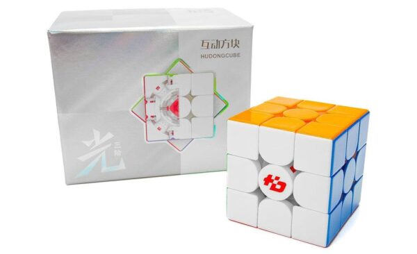 3x3 HuDong Light ULTRA UV Coated: Cubo de Rubik ultraligero con protección UV para speedcubers"