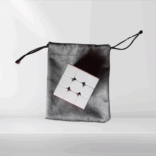 Funda Protectora para Cubos WCA – Acolchada y Compacta ¿Te gustaría que la descripción se enfoque en un diseño más premium o económico?